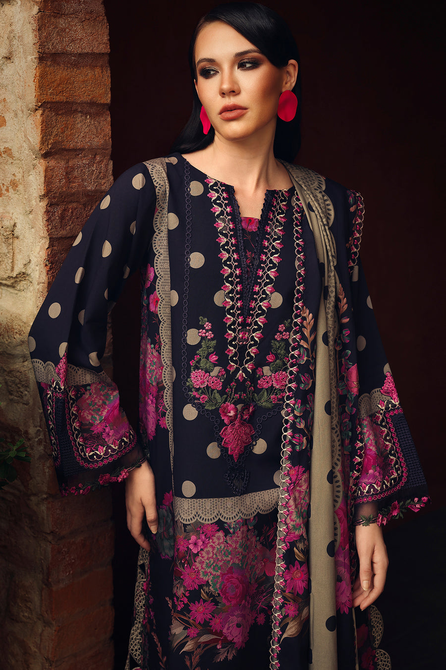 Retail Price: 7,950/-PKR
