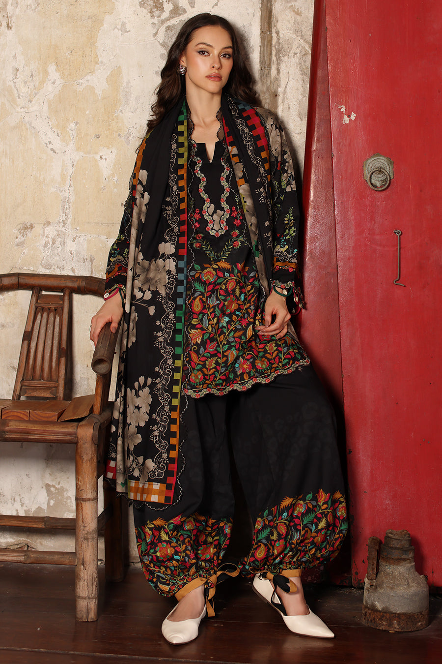 Retail Price: 7,950/-PKR