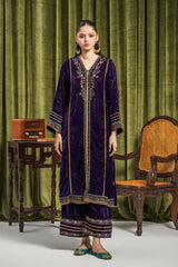 2-PC Embroidered Velvet Long Shirt with Trouser and Pouch VVT23-01