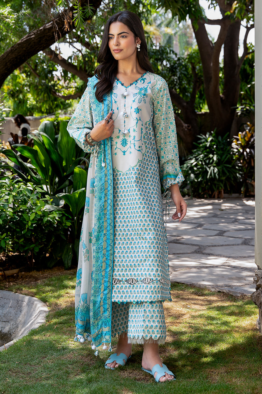 Retail Price: 5,500/-PKR