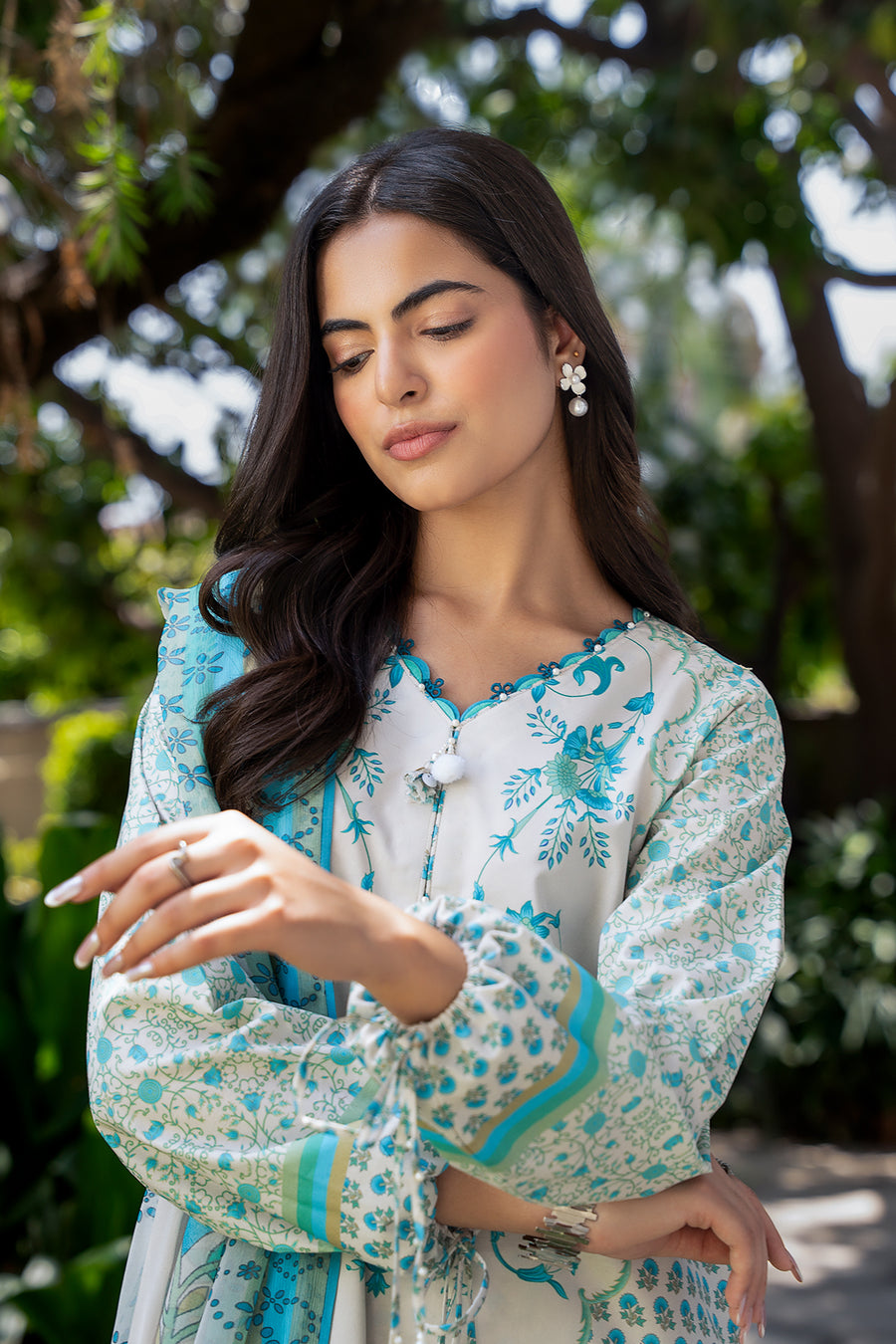 Retail Price: 5,500/-PKR