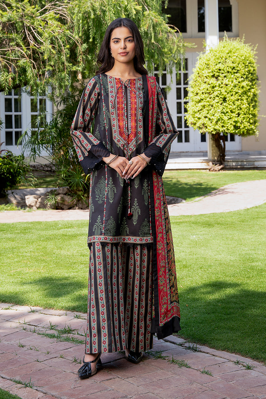 Retail Price: 5,500/-PKR
