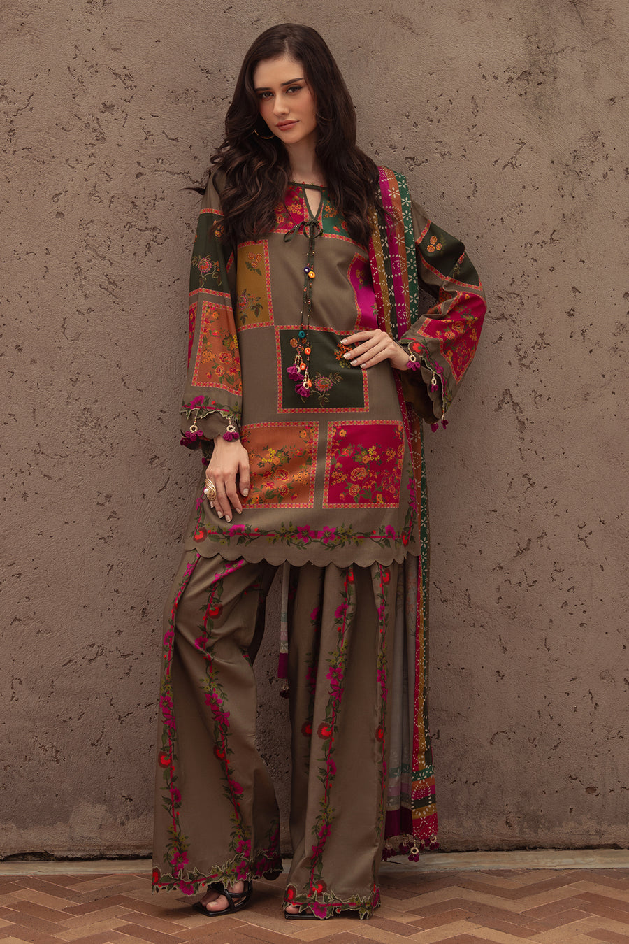 Retail Price: 5,500/-PKR
